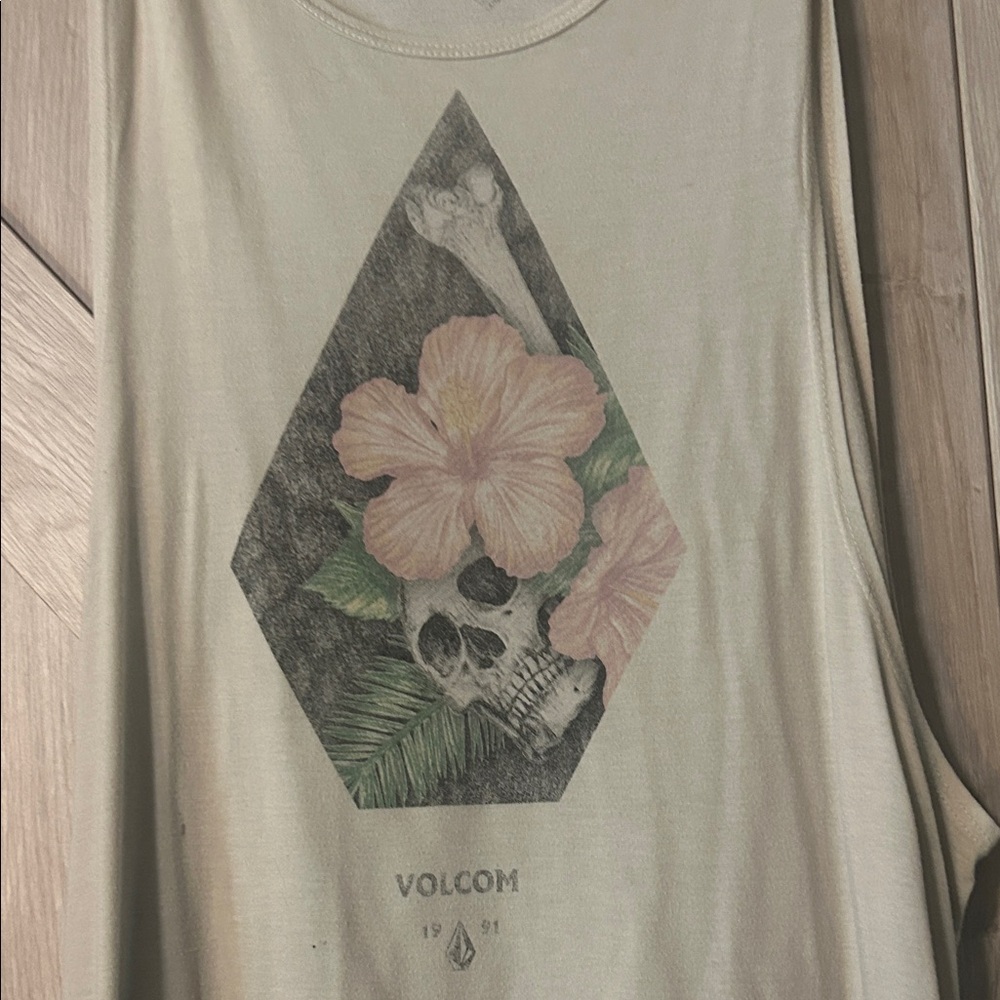 Volcom Skull Shirt - Picture 2 of 3